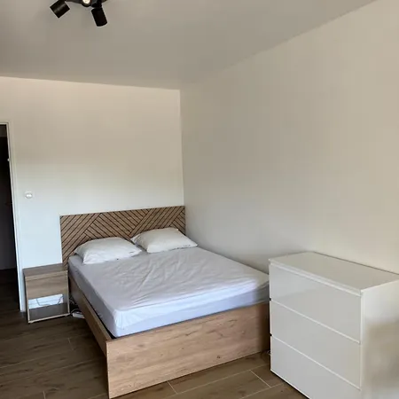 Super Climatise Sur Le Port De * Hyeres