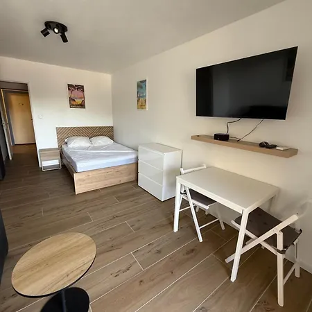 Apartament Super Climatise Sur Le Port De Hyères