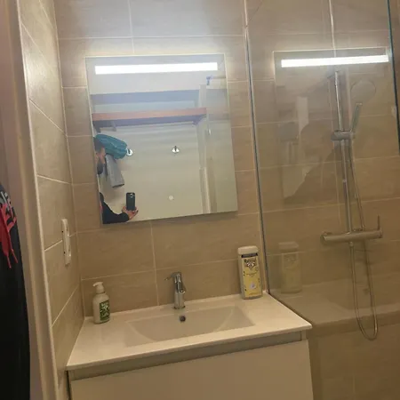 Apartment Super Climatise Sur Le Port De