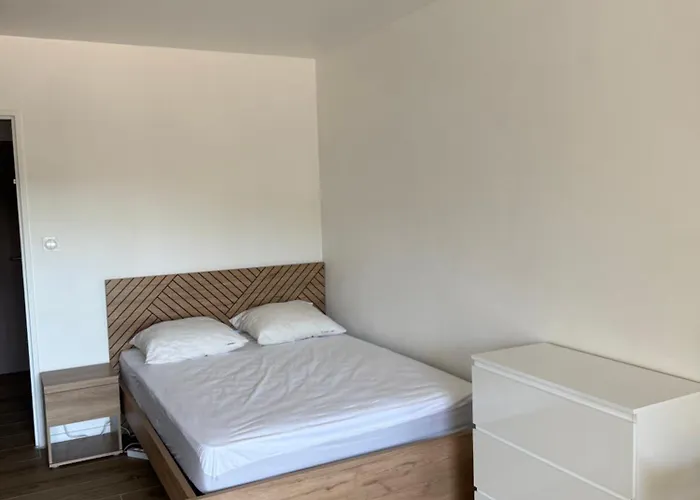 Super Climatise Sur Le Port De * Hyères