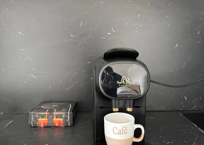 Super Climatise Sur Le Port De *