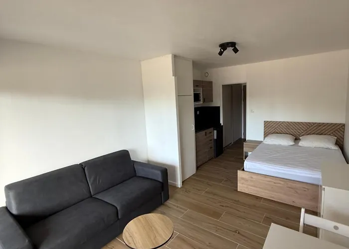 Apartment Super Climatise Sur Le Port De Hyères