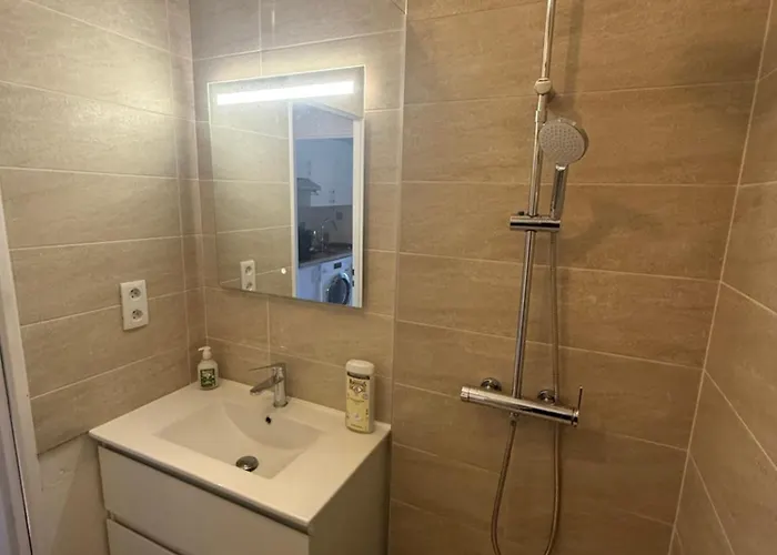 Apartment Super Climatise Sur Le Port De *